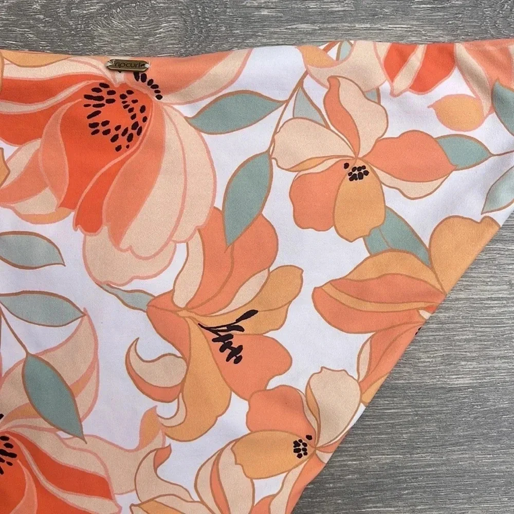 Rip Curl Papaya Punch V Wire Bikini Top & Good Coverage Bottoms, white - Picture 11 of 15